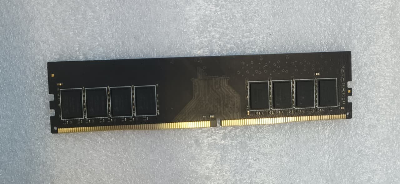 Corsair Ddr4 8gb Ram 2400mhz